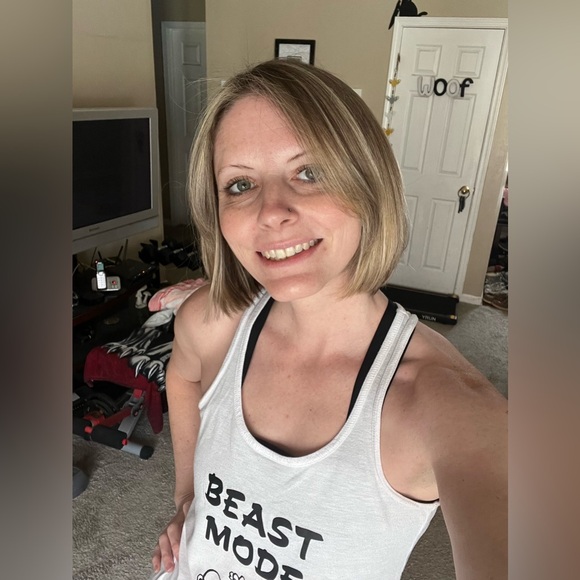 Meet your Posher, Ashley - Picture 2 of 6